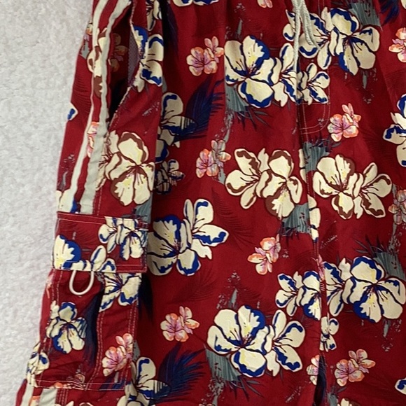 Outback Rider Men’s Floral Swimming Shorts, Size 4XL. - Picture 2 of 7